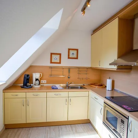 Kranichruh Im Gutshaus - Ihr Rueckzugsort In Der Apartment Sembzin